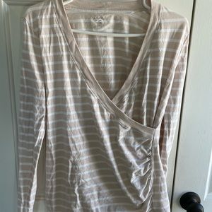 Gap Maternity & Nursing XS top